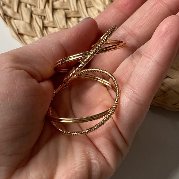 Gold Hoop Earrings Round Twisted Metal Embossed Engraved Design Double Infinity - Picture 7 of 11